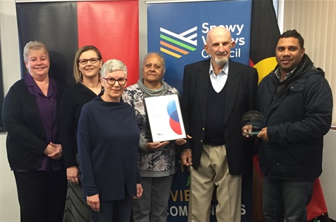 Leo Kelly OAM Arts and Culture Award 2019.JPG