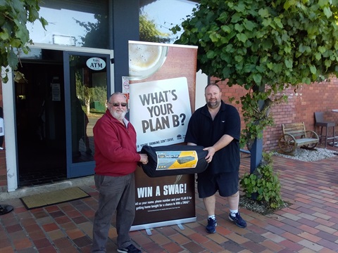 SVC Cr Bruce Wright launching the Plan B promotion with Steve Jenkins from the Khancoban Alpine Inn..jpg